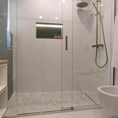 Apartman Garden House - Luxurious & 6 Pools & Golf & Tennis Court